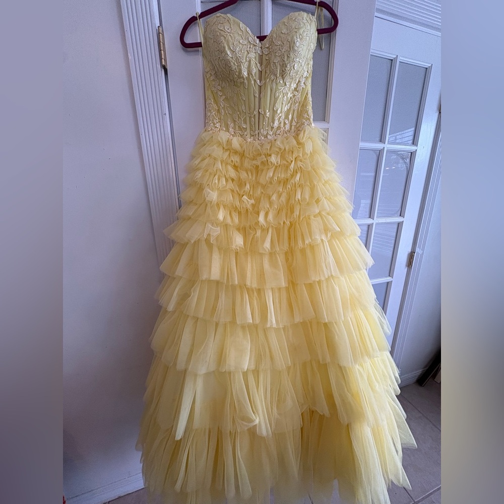 Alyce Paris Yellow Strapless Pageant Prom Dress Tiered Corset Long Size 8
